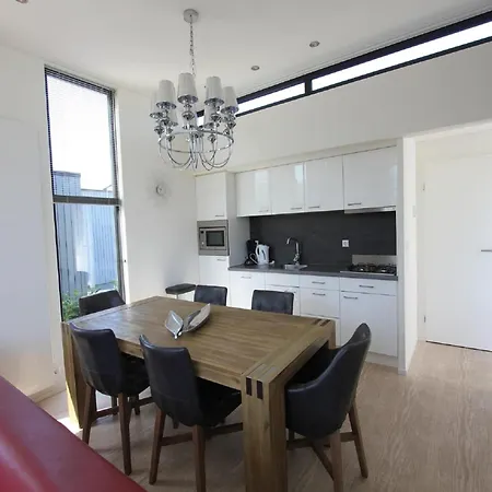 Modern In A Arnhem